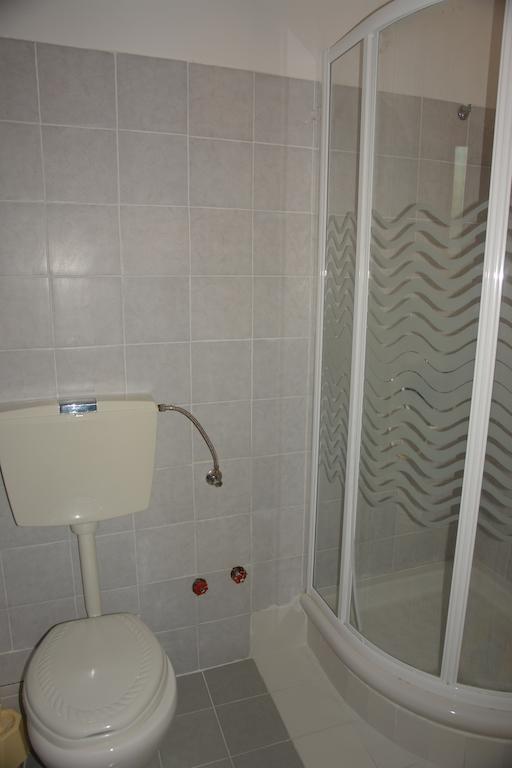 Prasoudopetra Aparthotel Ágios Matthaíos Kamer foto