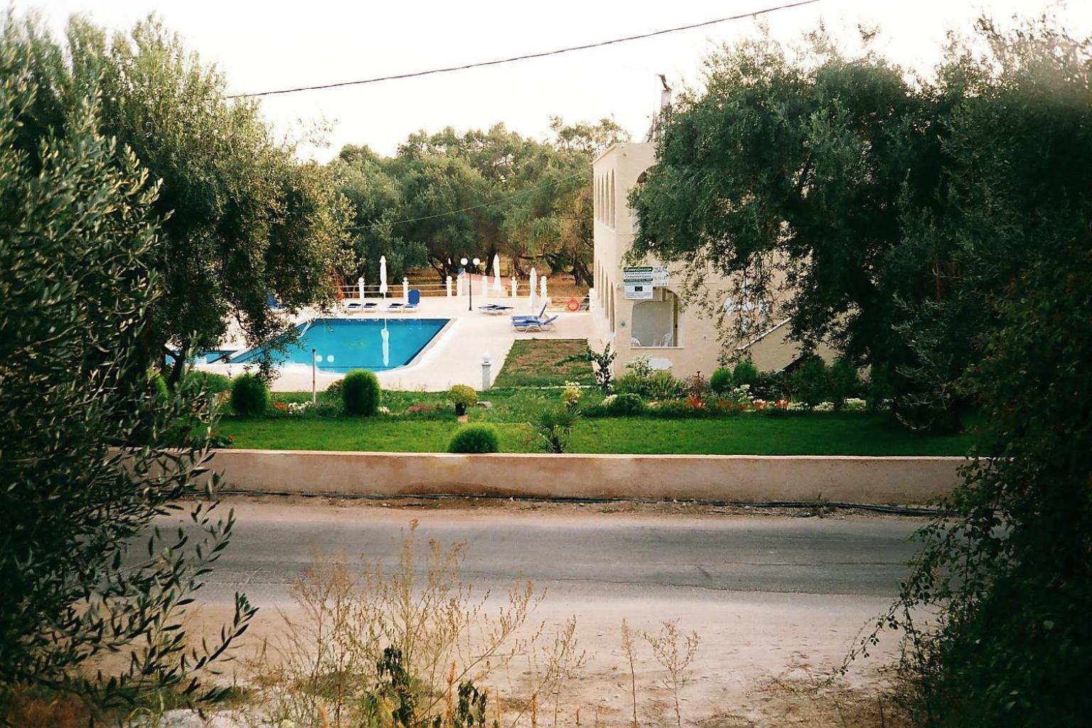 Prasoudopetra Aparthotel Ágios Matthaíos Buitenkant foto
