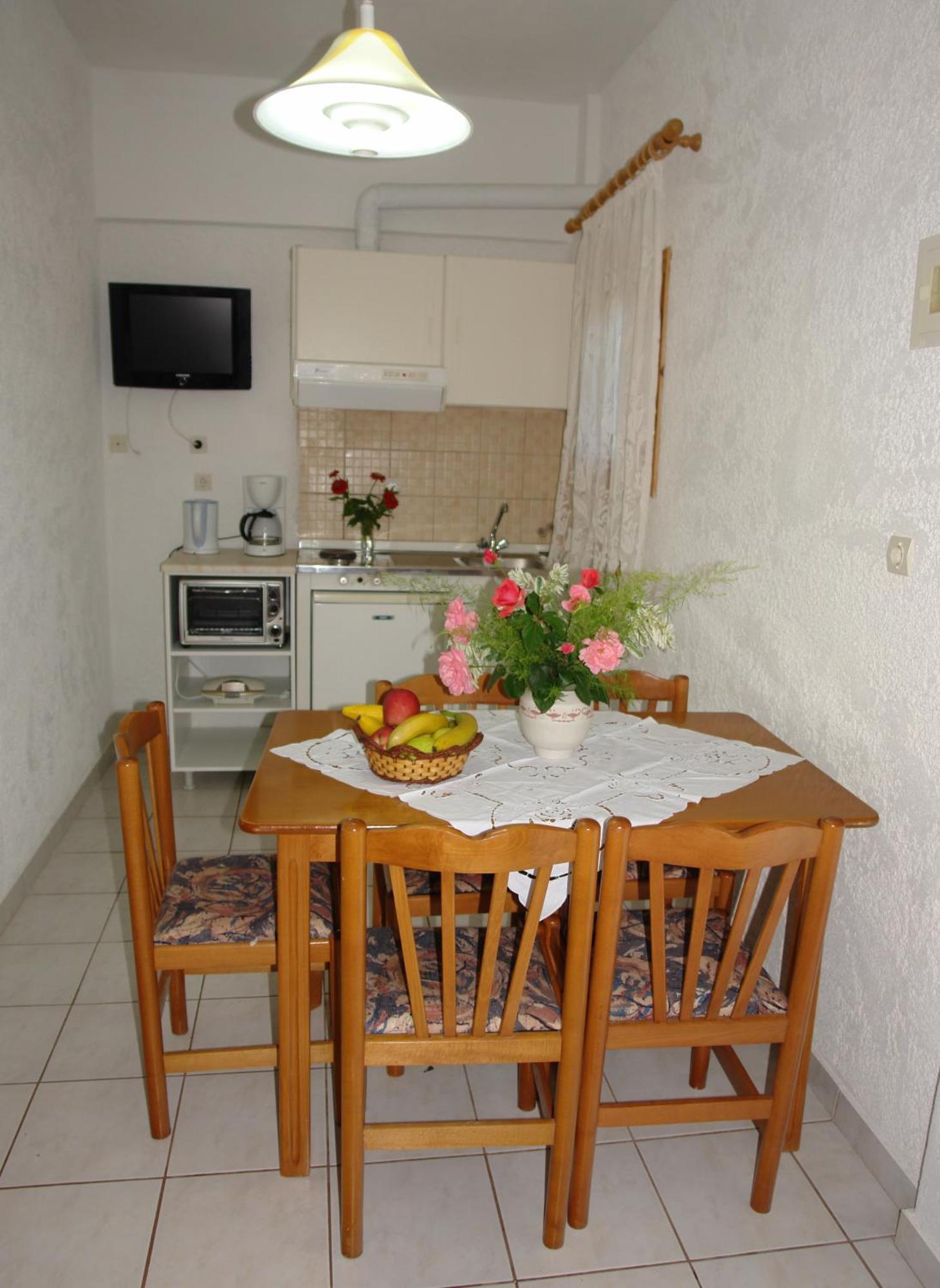 Prasoudopetra Aparthotel Ágios Matthaíos Buitenkant foto